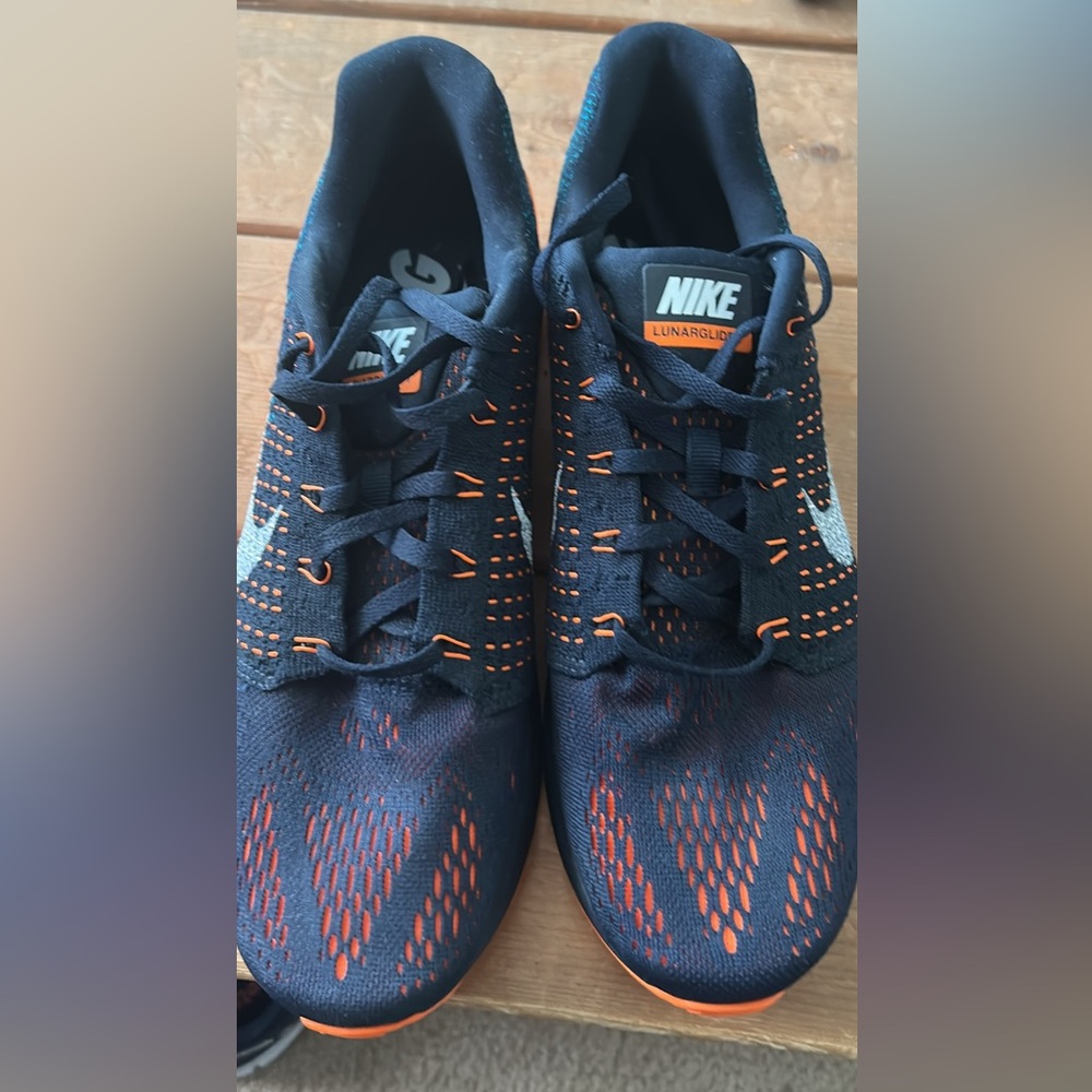 Never Worn! Nike Men's Black and Orange Athletic Shoes